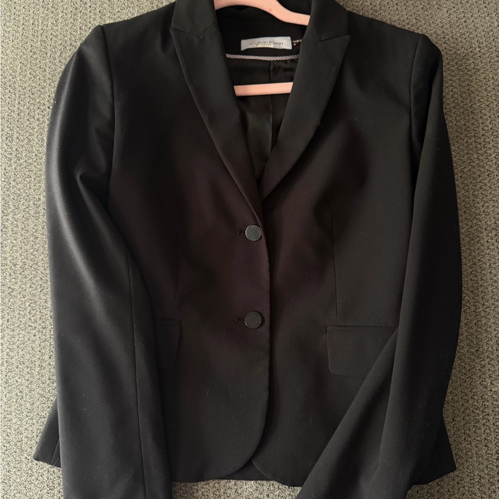 Calvin Klein Black Women's Two-Button Tailored Blazer